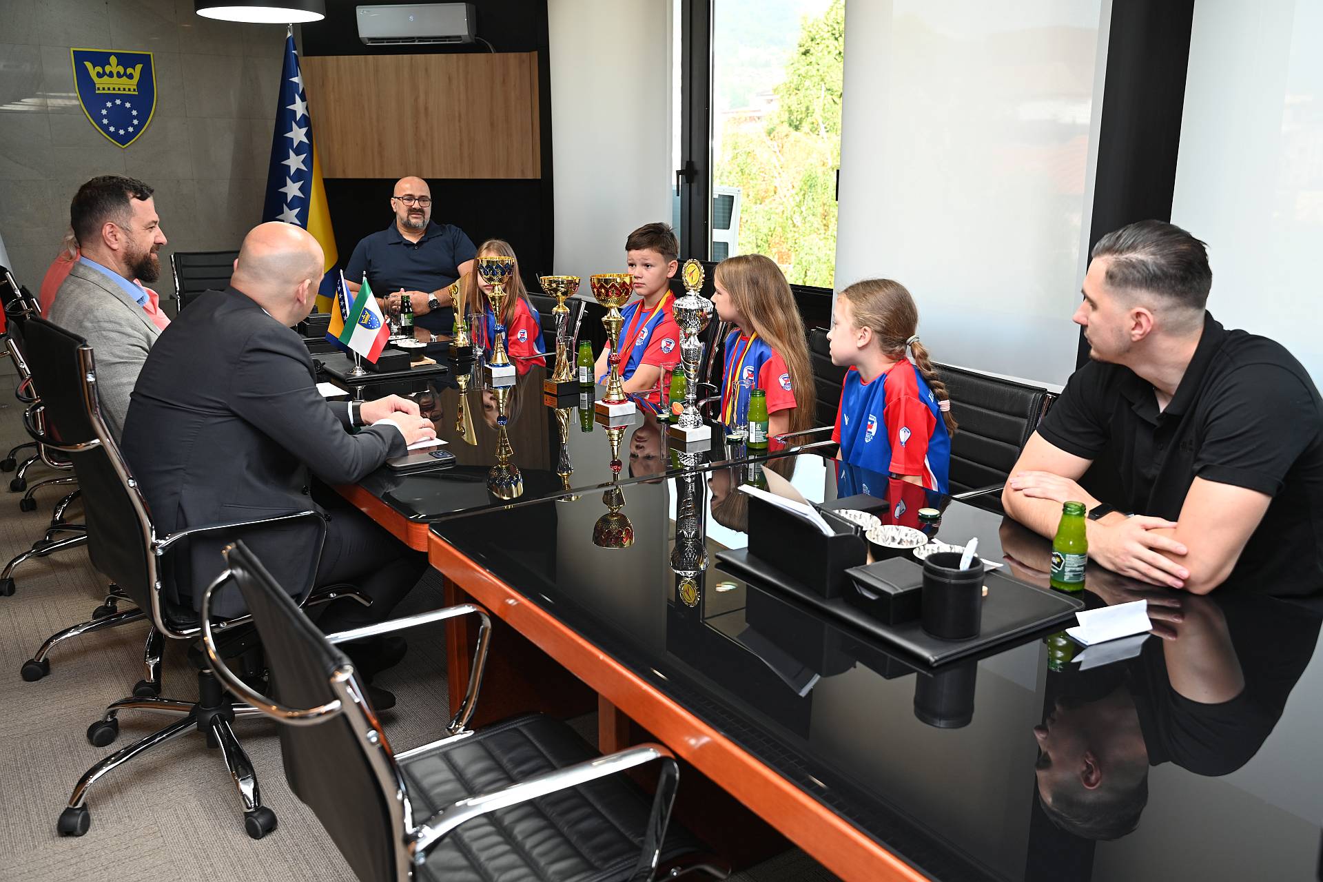 Vlada ZDK nastavlja ulagati u sport: Multifunkcionalna dvorana i podrška mladim šampionima
